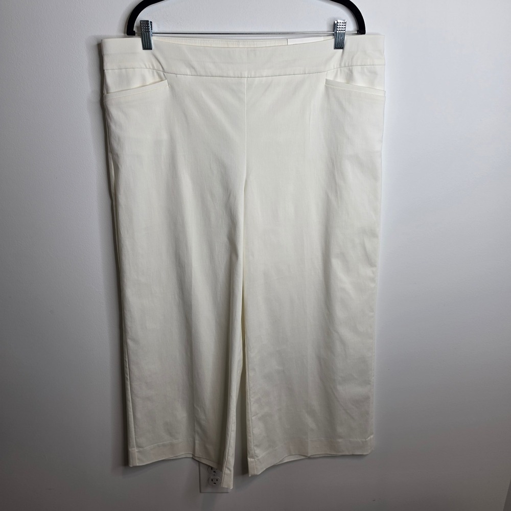Chico's NWT Brigitte Wide Leg Crop Pants Women 3.5R (18R) White So Slimming